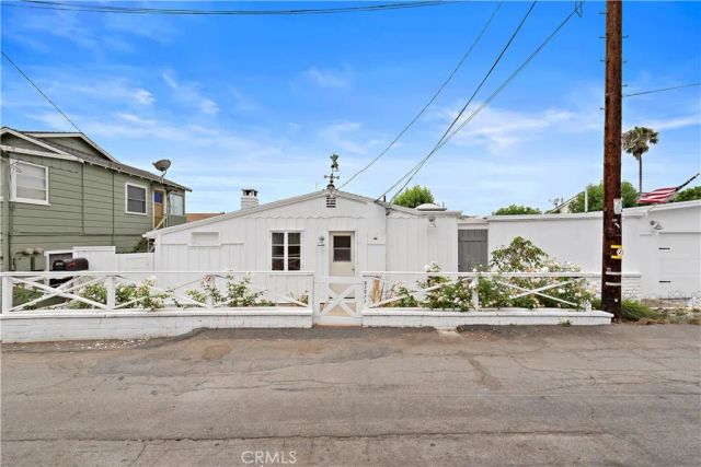 31711 Fairview Road, Laguna Beach, CA 92651
