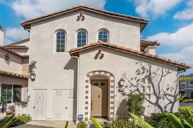18951 Kentucky Downs Ln, Yorba Linda, CA 92886