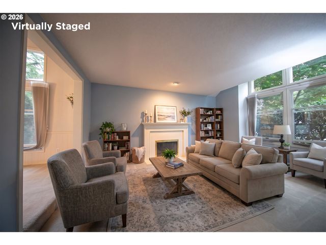 5698 CHARLES Cir, Lake Oswego, OR 97035