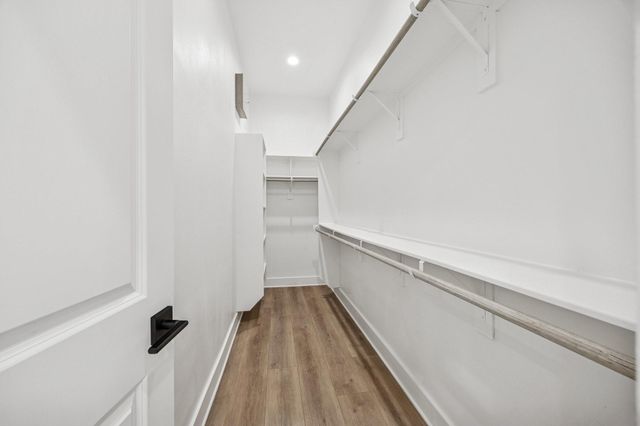 2826 Versailles Oak Lane, Houston, TX 77092