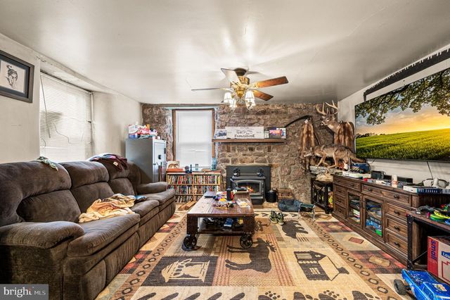 1286 E SCHUYLKILL RD, Pottstown, PA 19465
