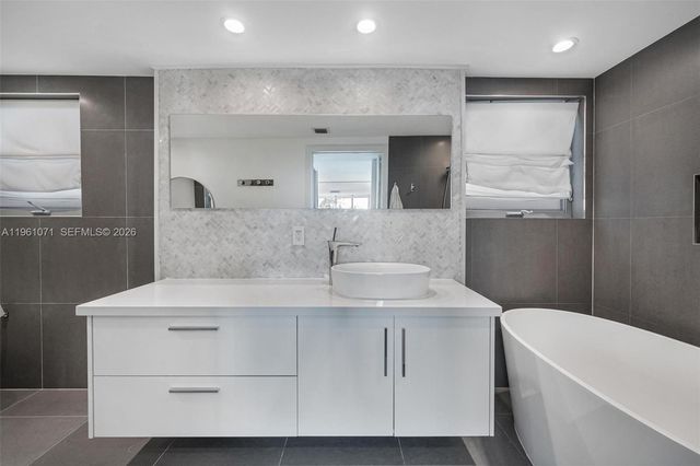 245 Michigan Ave LP-4, Miami Beach, FL 33139