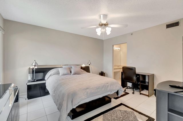 280 NW 67th Street B207, Boca Raton, FL 33487