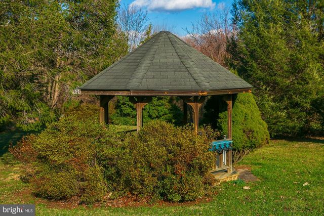 96 CHESTNUTWOOD WAY, Harpers Ferry, WV 25425