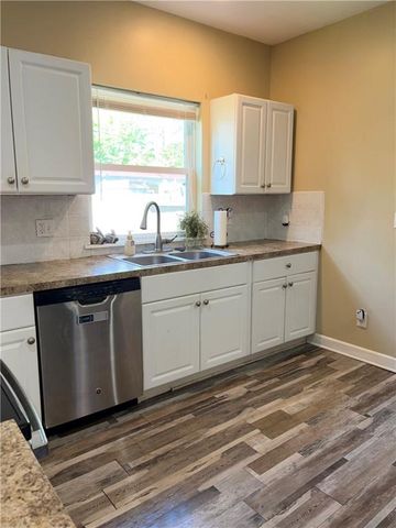 707 S Park Avenue, Independence, MO 64052
