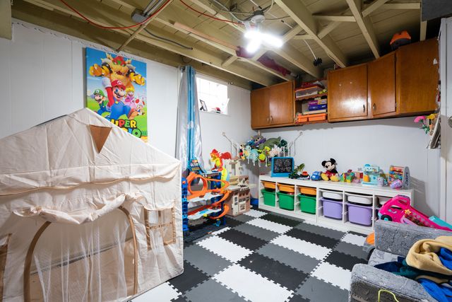 5129 S Menard Avenue, Chicago, IL 60638