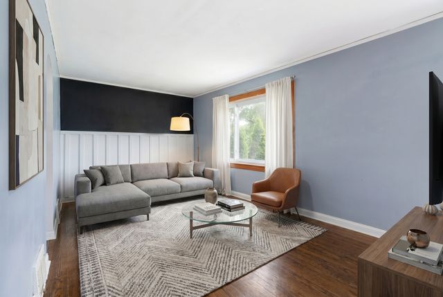 5129 S Menard Avenue, Chicago, IL 60638