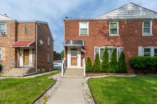 5129 S Menard Avenue, Chicago, IL 60638