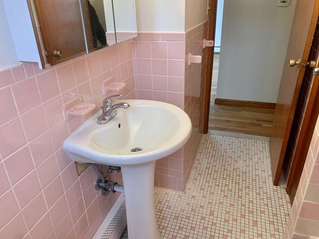 642 Beechmont Avenue, Bridgeport, CT 06606