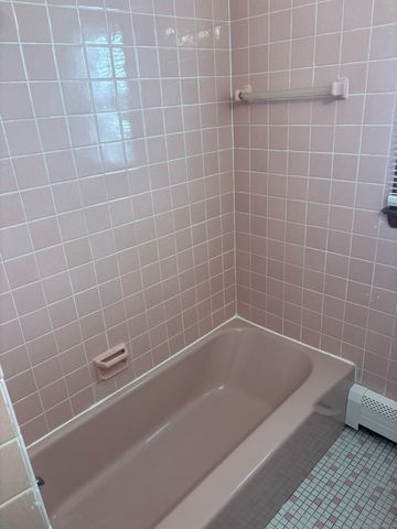 642 Beechmont Avenue, Bridgeport, CT 06606