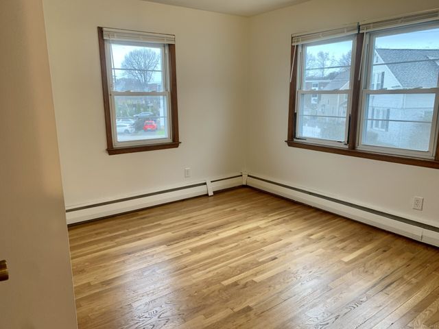 642 Beechmont Avenue, Bridgeport, CT 06606