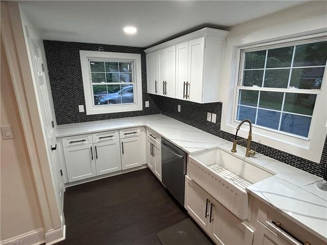 900 Gales Avenue, Winston-salem, NC 27103