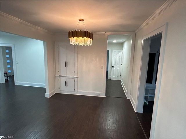 900 Gales Avenue, Winston-salem, NC 27103