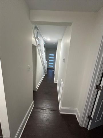 900 Gales Avenue, Winston-salem, NC 27103