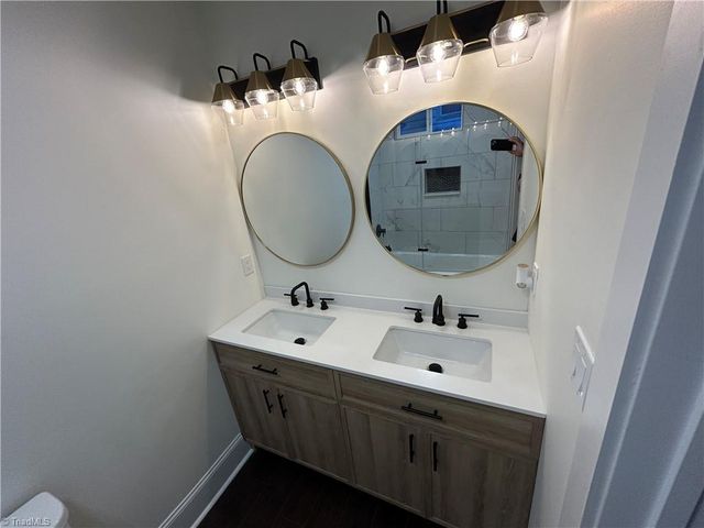 900 Gales Avenue, Winston-salem, NC 27103