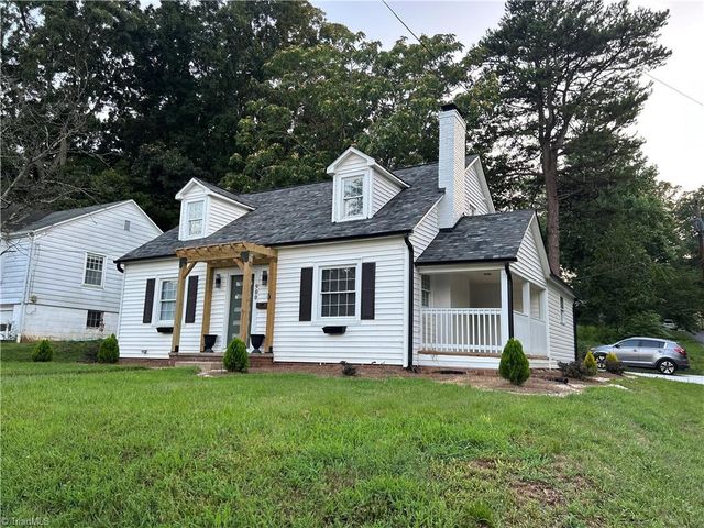 900 Gales Avenue, Winston-salem, NC 27103