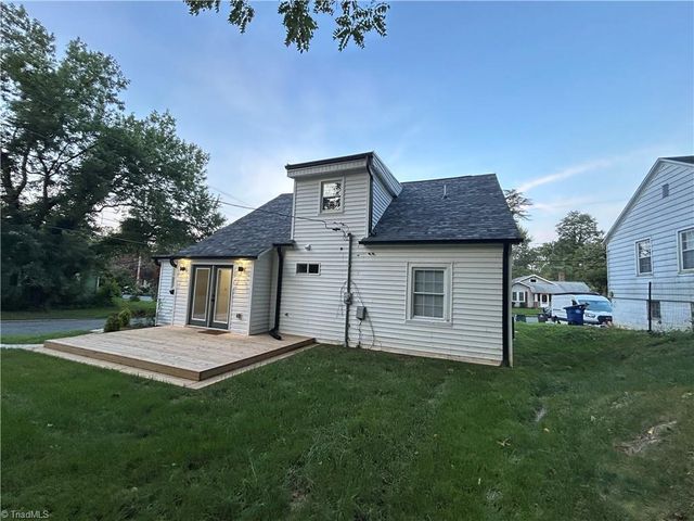 900 Gales Avenue, Winston-salem, NC 27103