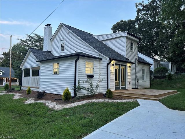 900 Gales Avenue, Winston-salem, NC 27103
