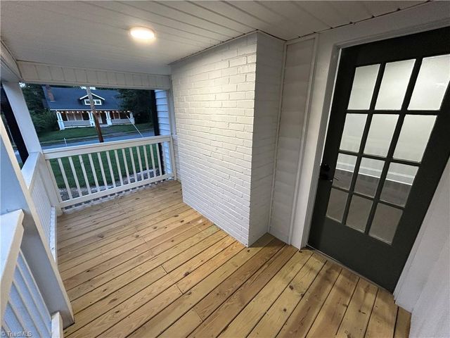 900 Gales Avenue, Winston-salem, NC 27103