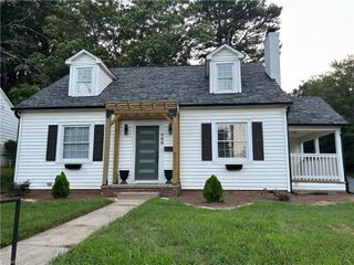 900 Gales Avenue, Winston-salem, NC 27103