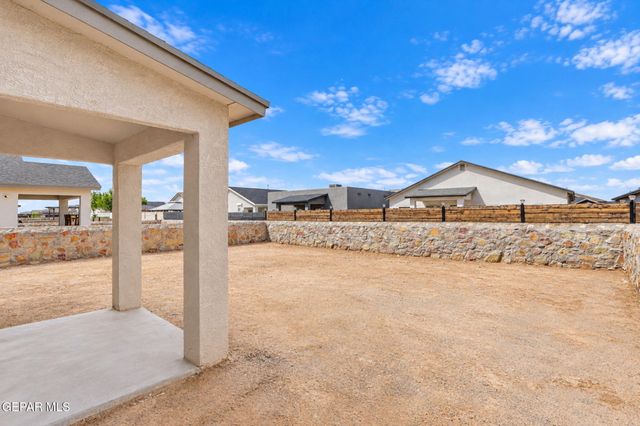 13749 Flora Vista Avenue, Horizon City, TX 79928