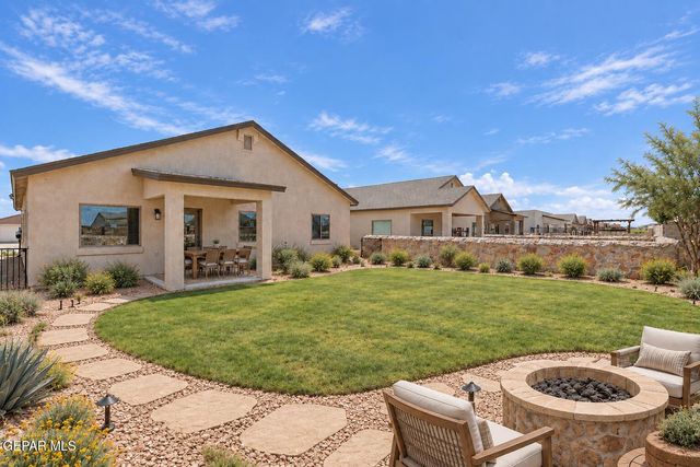13749 Flora Vista Avenue, Horizon City, TX 79928