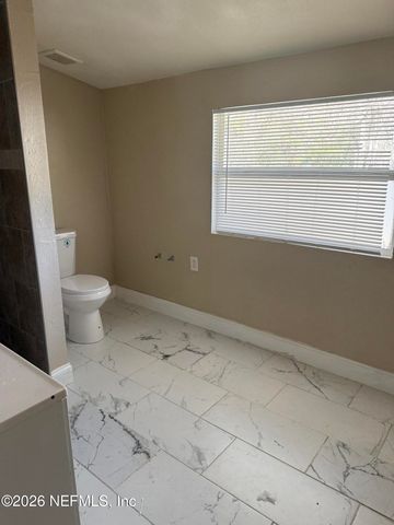 8515 MAPLE Street, Jacksonville, FL 32244