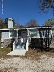 8515 MAPLE Street, Jacksonville, FL 32244