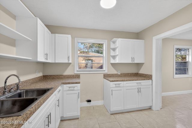 2922 W 11TH Street, Jacksonville, FL 32254