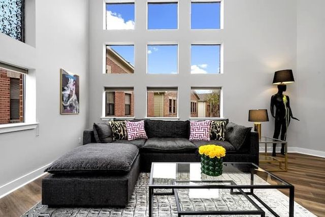 9716 Riddlewood Lane, Houston, TX 77025