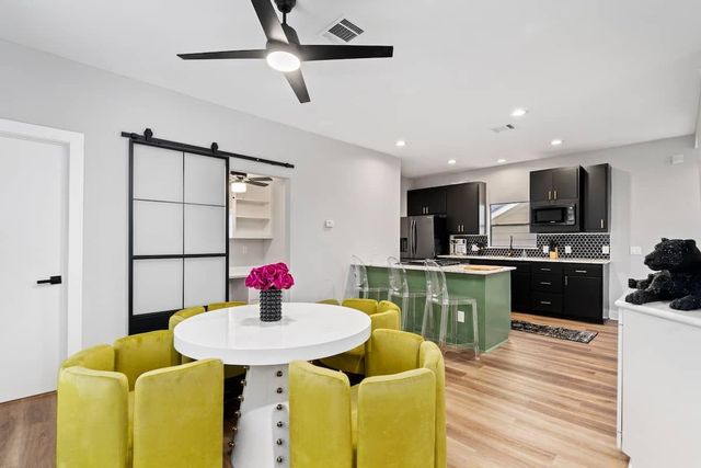 9716 Riddlewood Lane, Houston, TX 77025