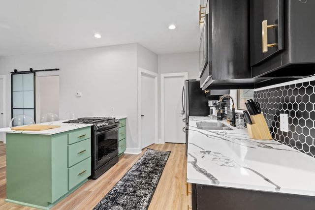 9716 Riddlewood Lane, Houston, TX 77025