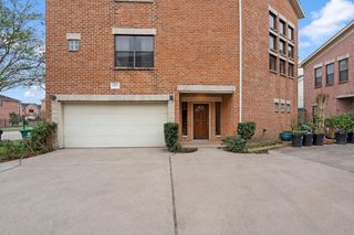 9716 Riddlewood Lane, Houston, TX 77025