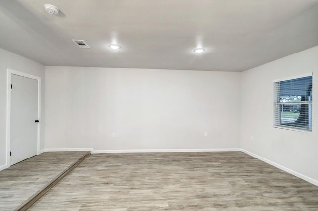 8618 Flossie Mae Street, Houston, TX 77029