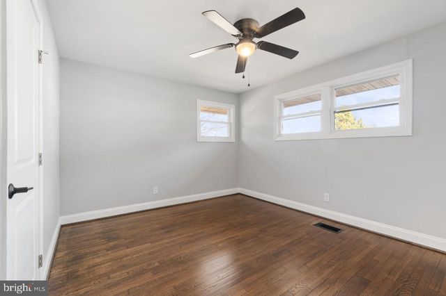 354 BERRY ST, Orange, VA 22960
