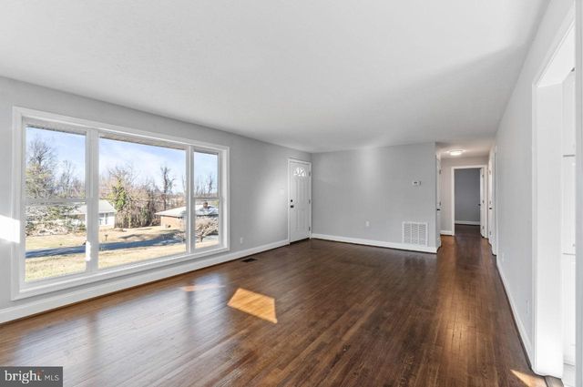 354 BERRY ST, Orange, VA 22960