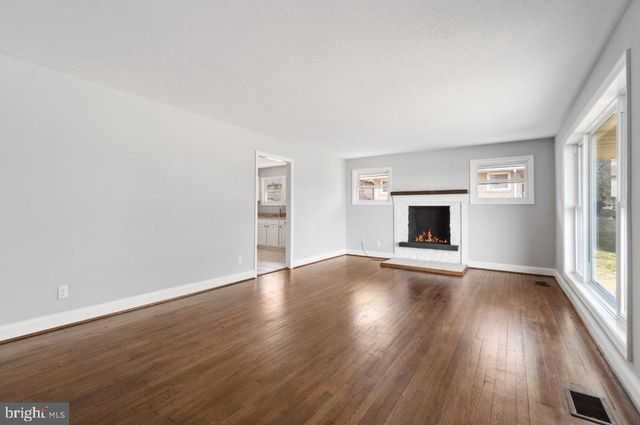 354 BERRY ST, Orange, VA 22960