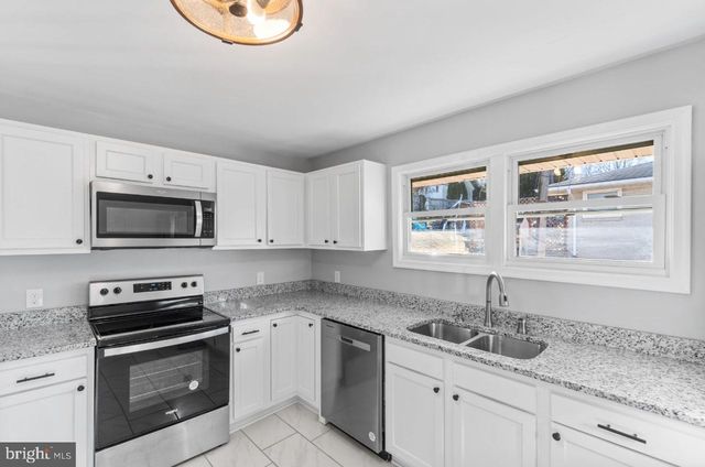 354 BERRY ST, Orange, VA 22960
