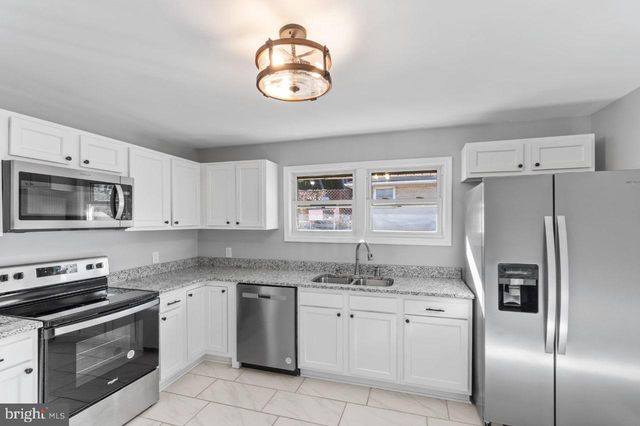354 BERRY ST, Orange, VA 22960