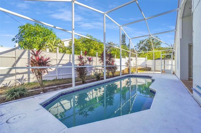 225 LANCER OAK DRIVE, Apopka, FL 32712