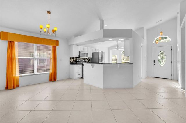 225 LANCER OAK DRIVE, Apopka, FL 32712