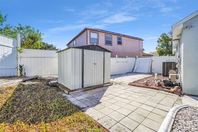 225 LANCER OAK DRIVE, Apopka, FL 32712