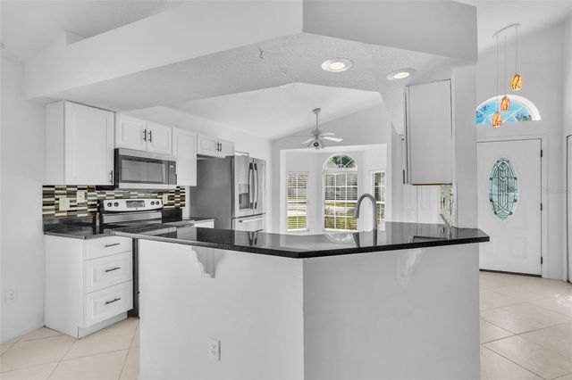 225 LANCER OAK DRIVE, Apopka, FL 32712