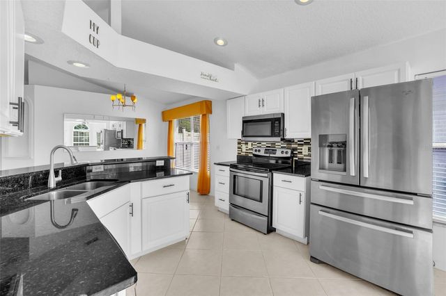 225 LANCER OAK DRIVE, Apopka, FL 32712