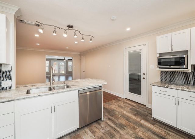 917 Chiswick DR, Austin, TX 78753