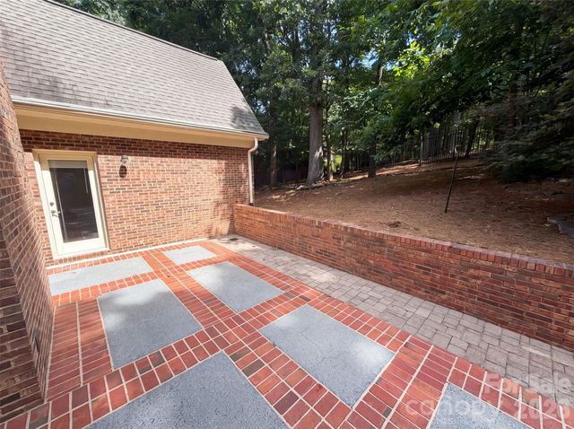 3711 Surry Ridge Court, Charlotte, NC 28210