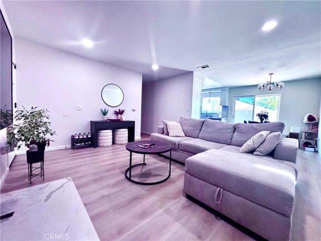 2969 Crestwood Place, Riverside, CA 92503