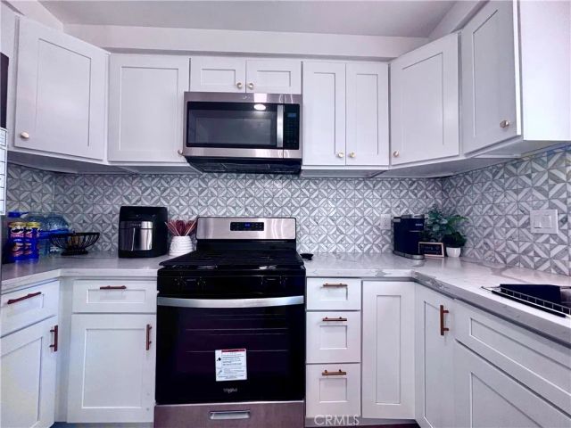 2969 Crestwood Place, Riverside, CA 92503