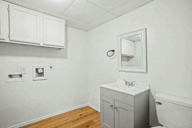 2004 S 14th Street, Ozark, MO 65721