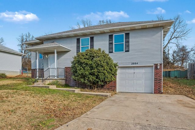 2004 S 14th Street, Ozark, MO 65721